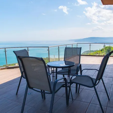 Kuni - Salty Pool & Panorama Сasa de vacaciones Balchik